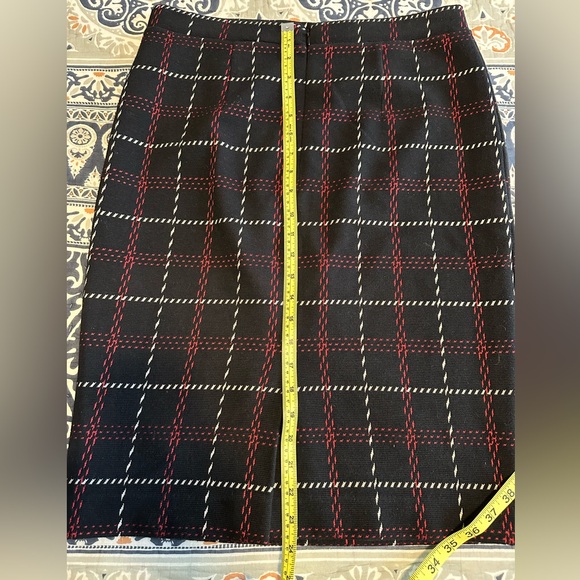 Ann Taylor knit pencil skirt - Picture 4 of 7